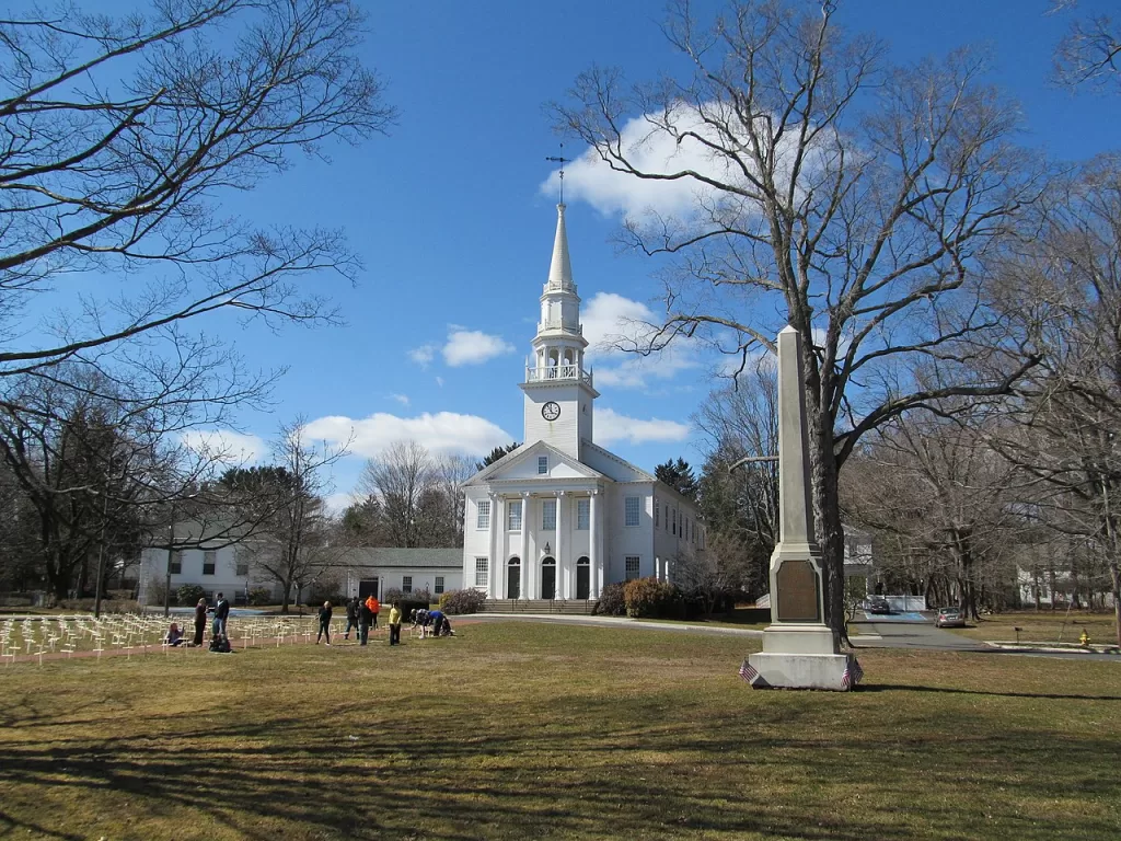 First Congregational Church of Cheshire - See https://en.wikipedia.org/wiki/Cheshire,_Connecticut#/media/File:First_Congregational_Church,_Cheshire_CT.jpg for credit.